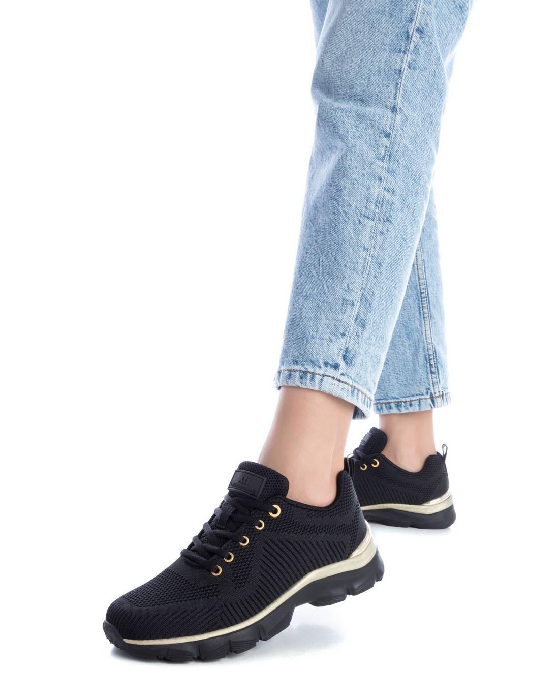 Zapatilla De Mujer Xti 141513 Negro 2/6