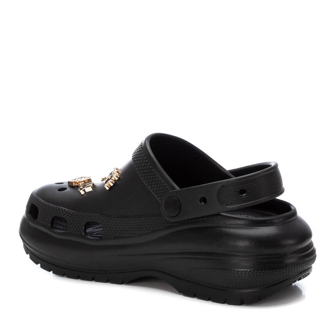 Sandalias Planas Mujer Xti  Negro 4/5