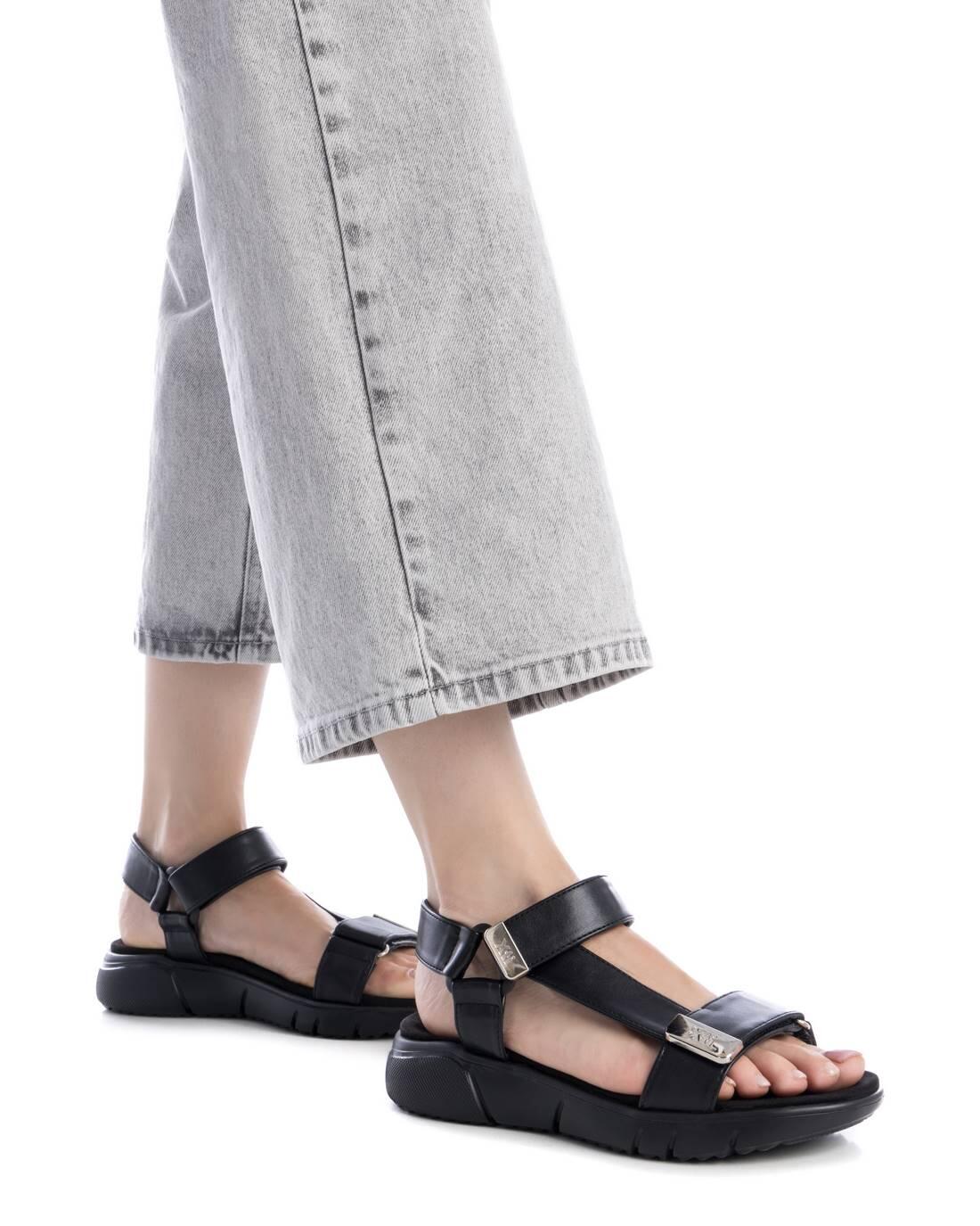 Sandales Xti modèle 10147-540688 pour femmes 2/5