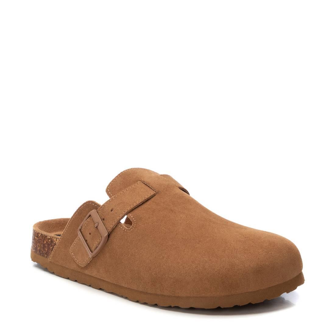 Zueco De Hombre Xti 144138 Camel 2/4