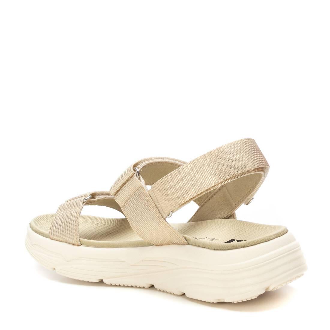 Sandalia De Mujer Xti 144073 Oro 3/4
