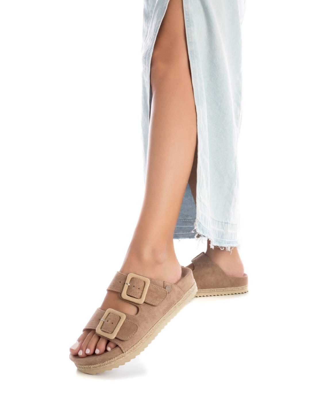 Sandalia De Mujer Refresh 171881 Taupe 2/7