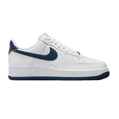 Buty do koszykówki Mężczyzna Nike Air Force 1 07 biały