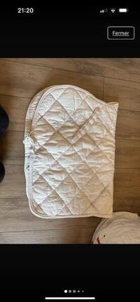 Entre Particuliers - Tapis de selle blanc