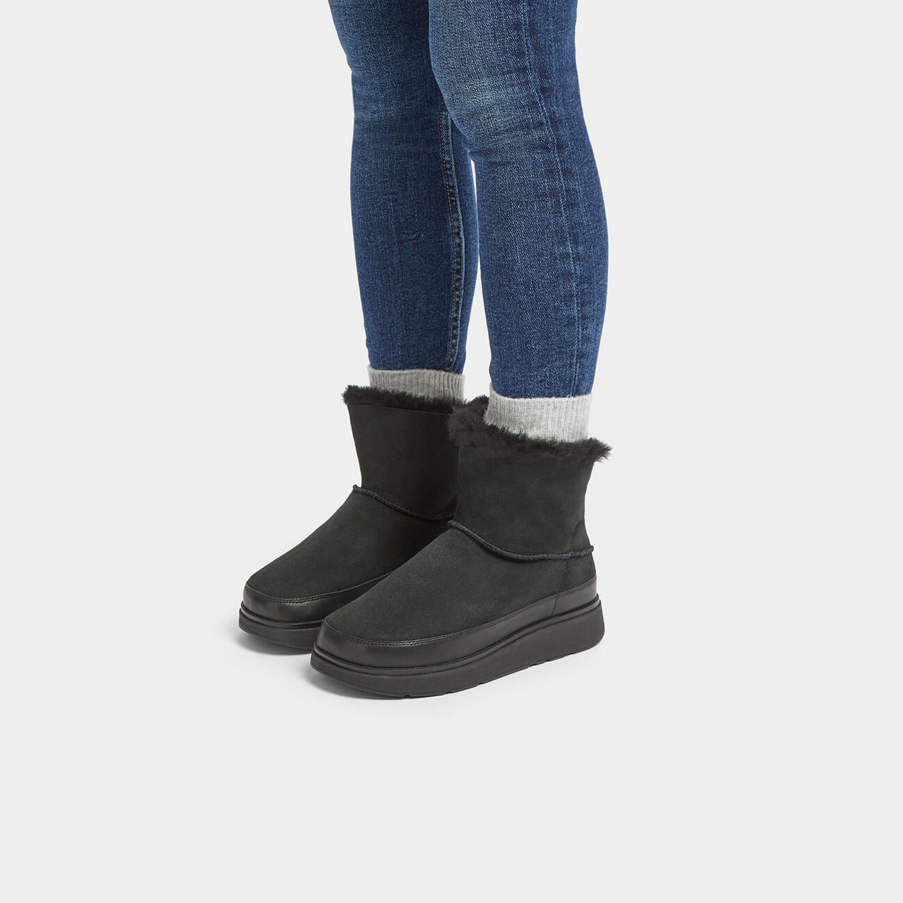 Botki FitFlop Gen-FF Mini z dwustronnej owczej skóry czarne 6/7