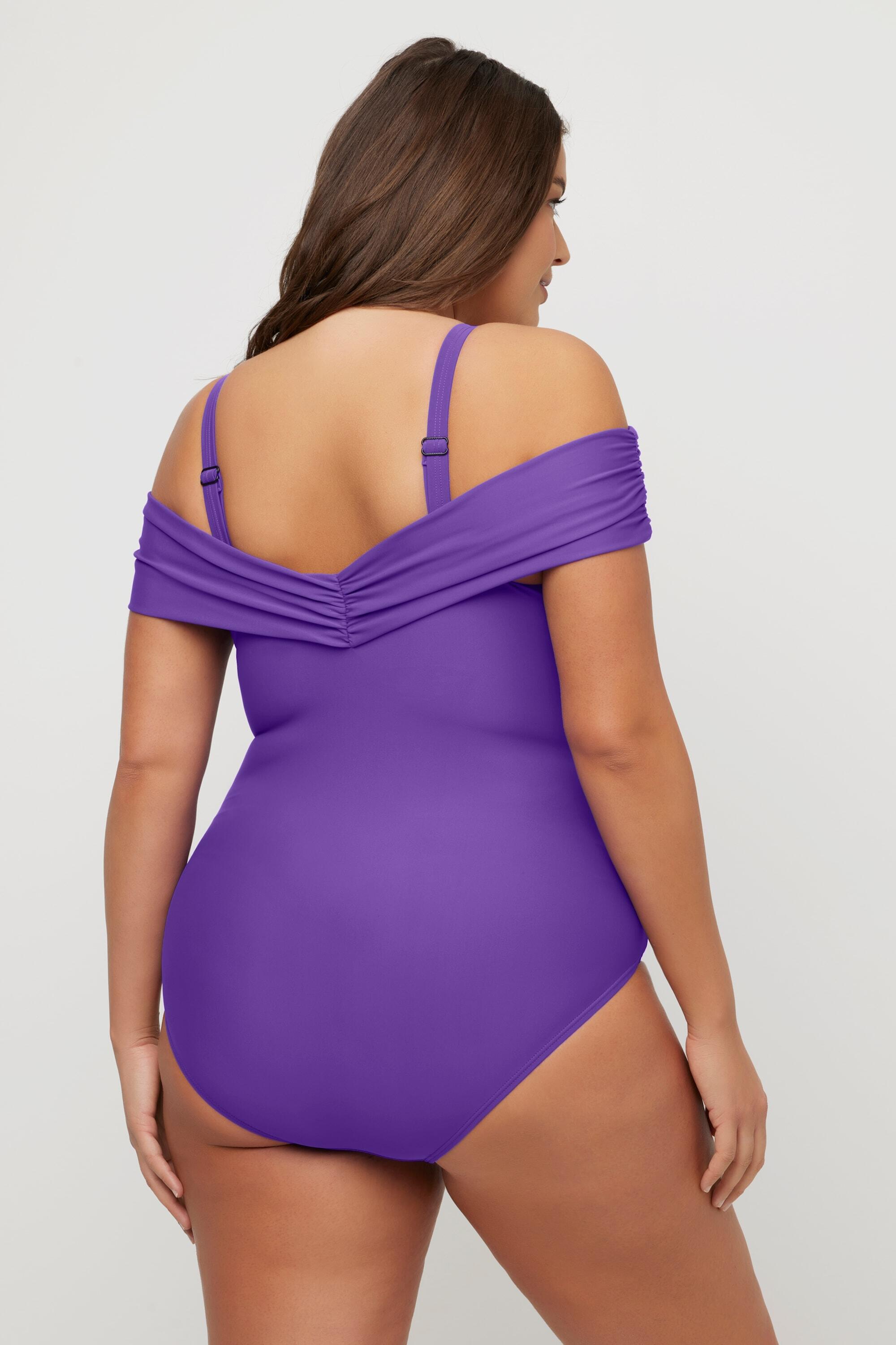 Femme Maillot de bain à bonnets souples. Décolleté Carmen avec 2/6