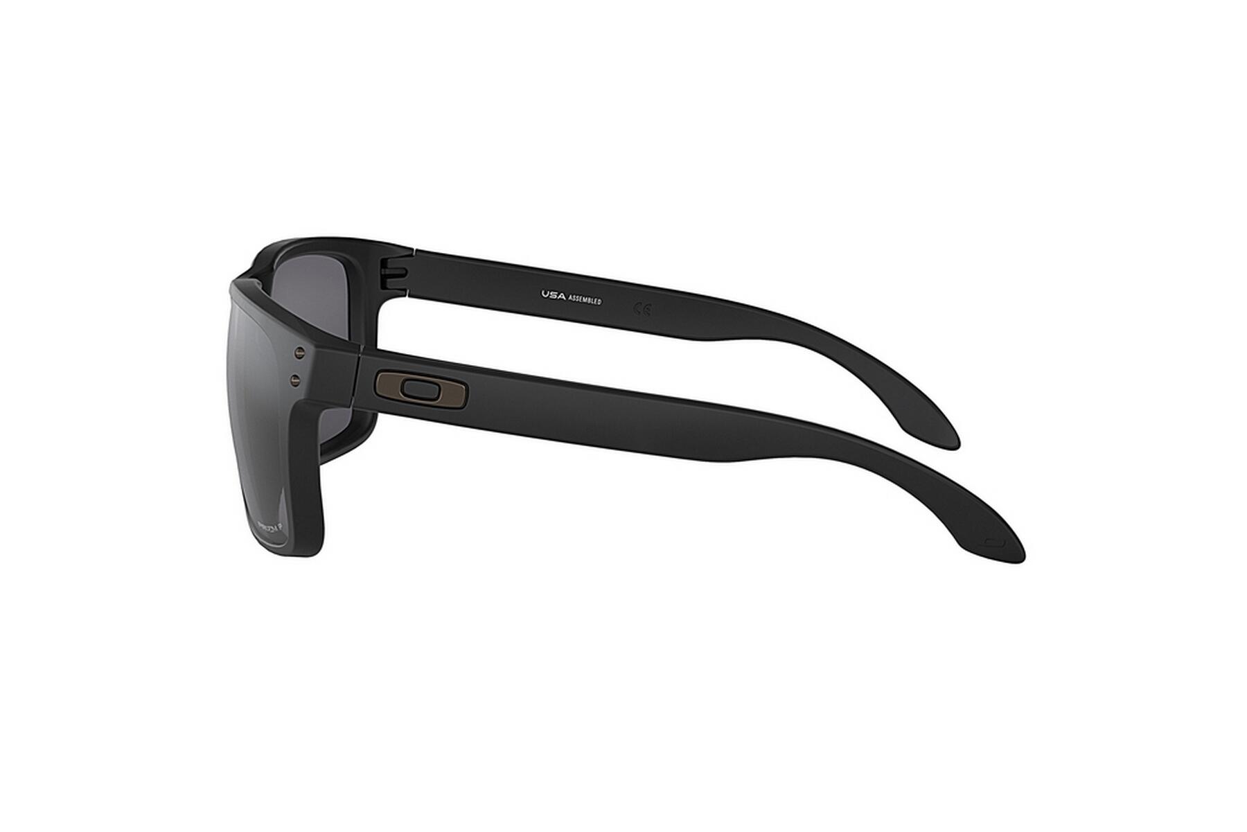 Oakley Holbrook 2/7