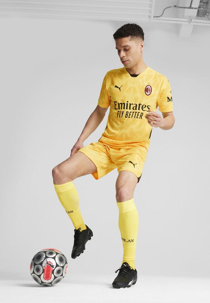 Męskie szorty bramkarskie AC Milan 24/25 PUMA Yellow Blaze Pelé