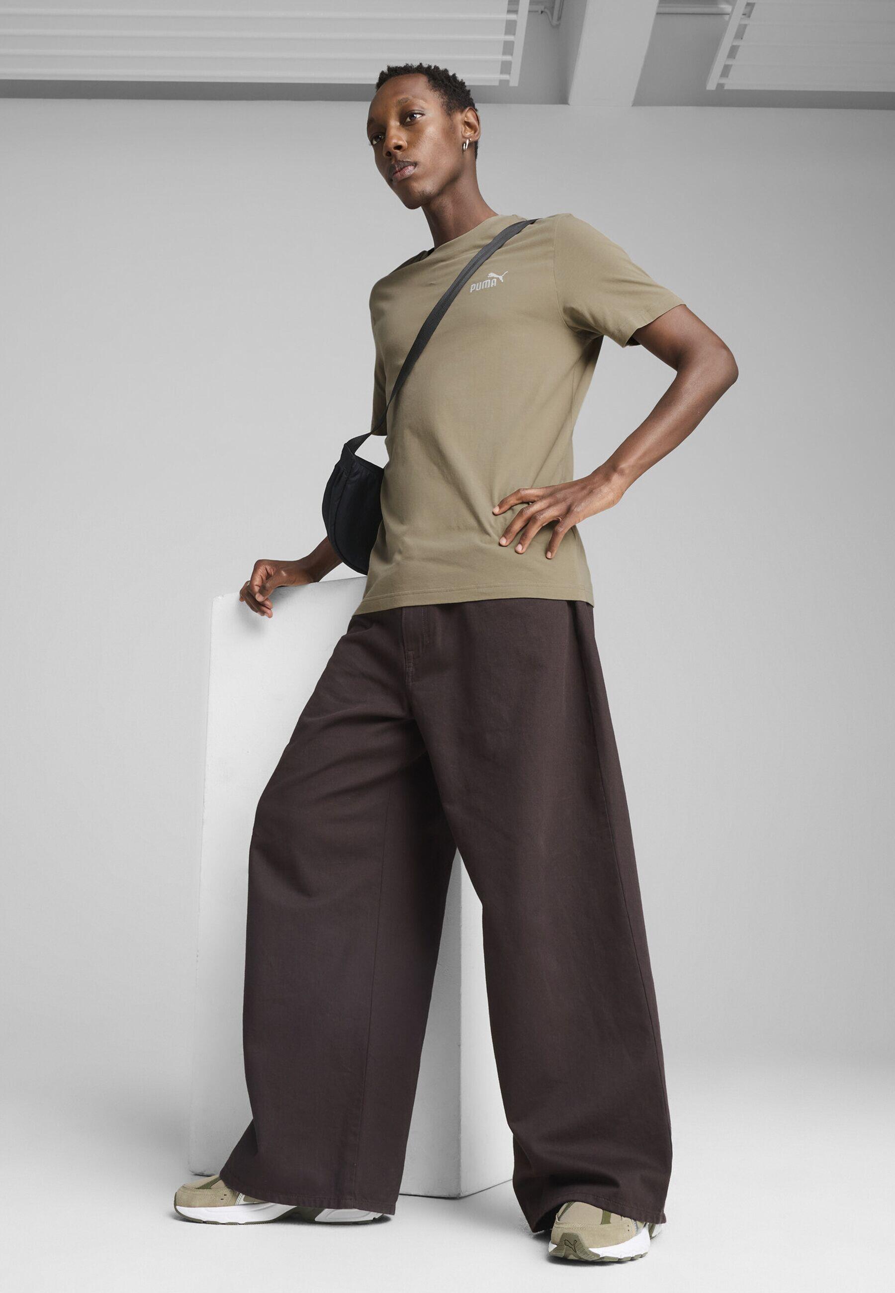 T-shirt Essentials con logo piccolo N. 1 da uomo PUMA Velvet Moss Brown 7/7