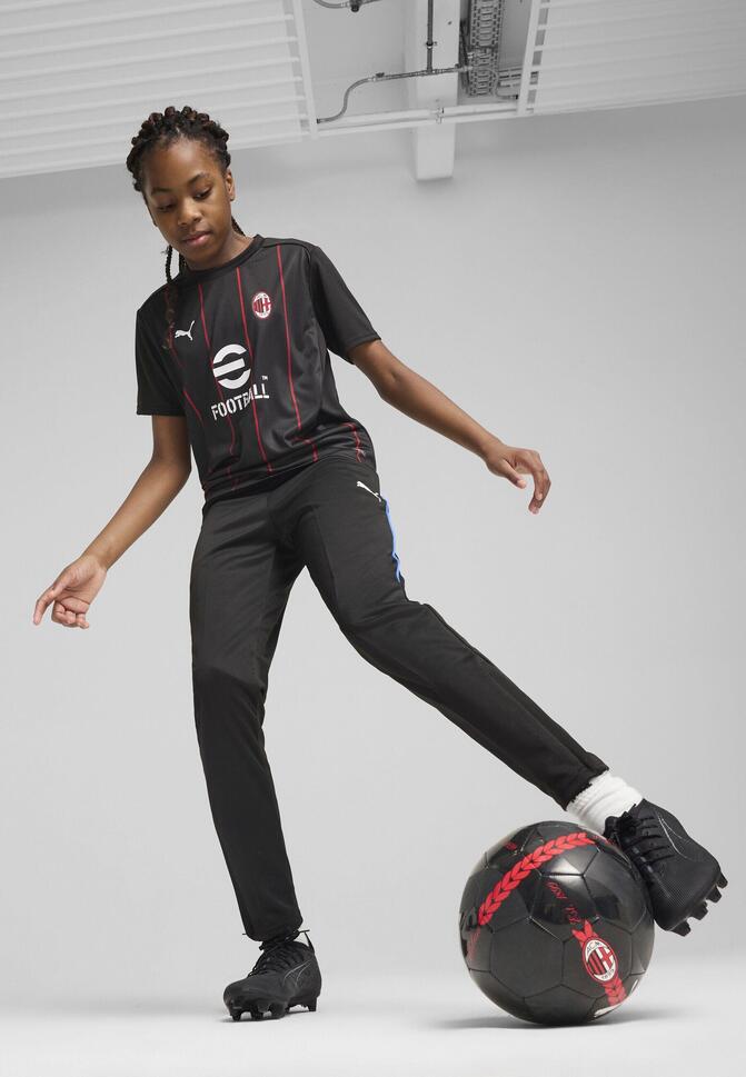 Młodzieżowa koszulka przedmeczowa AC Milan PUMA Black For All Time Red