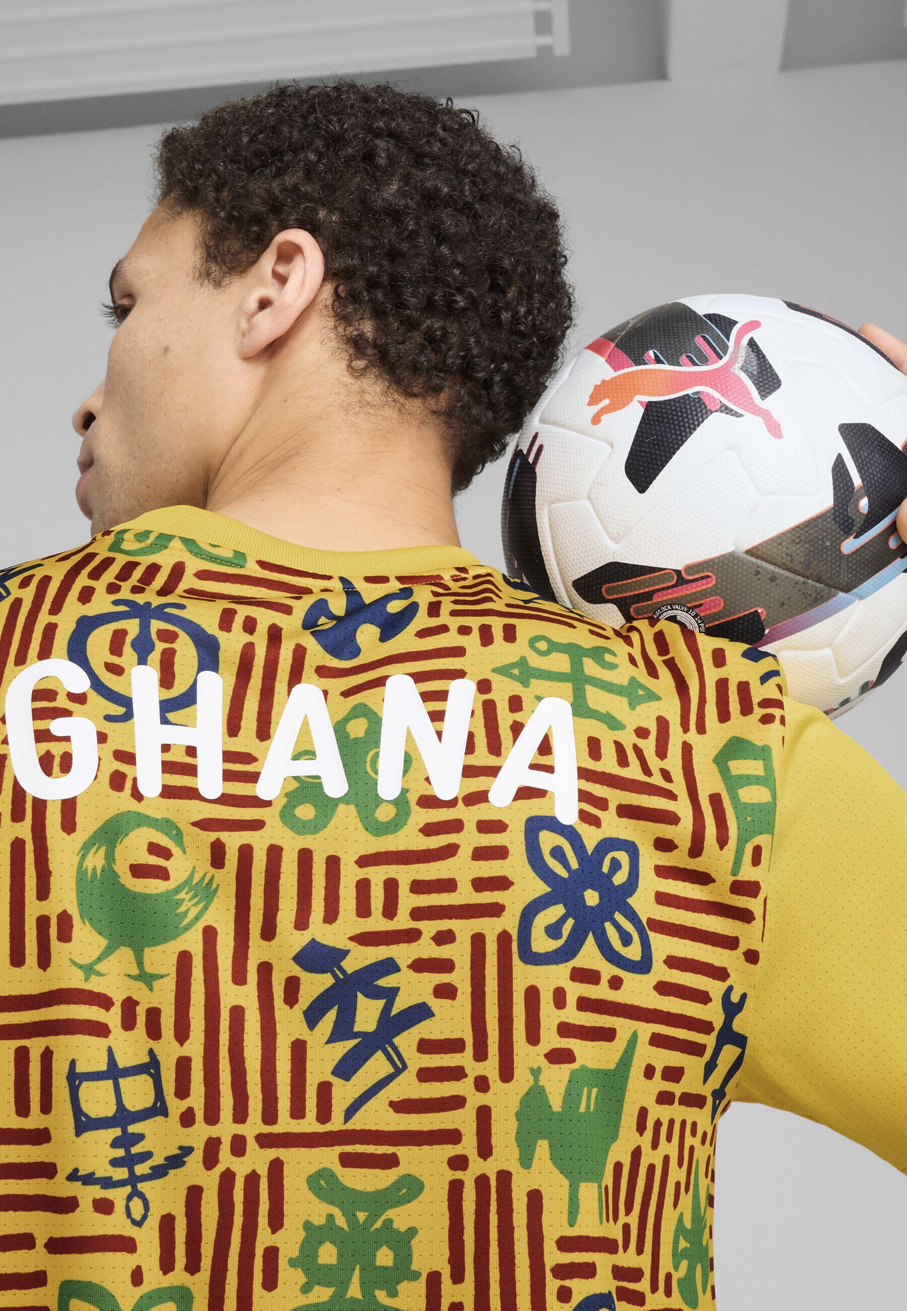 PUMA Ghana prematch-shirt voor heren PUMA Yellow Sizzle Intense Red