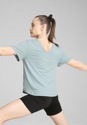 Move cloudspun t-shirt met losse pasvorm voor dames puma modern mint green