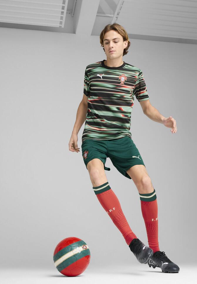 Męska koszulka przedmeczowa Portugalia PUMA Black White