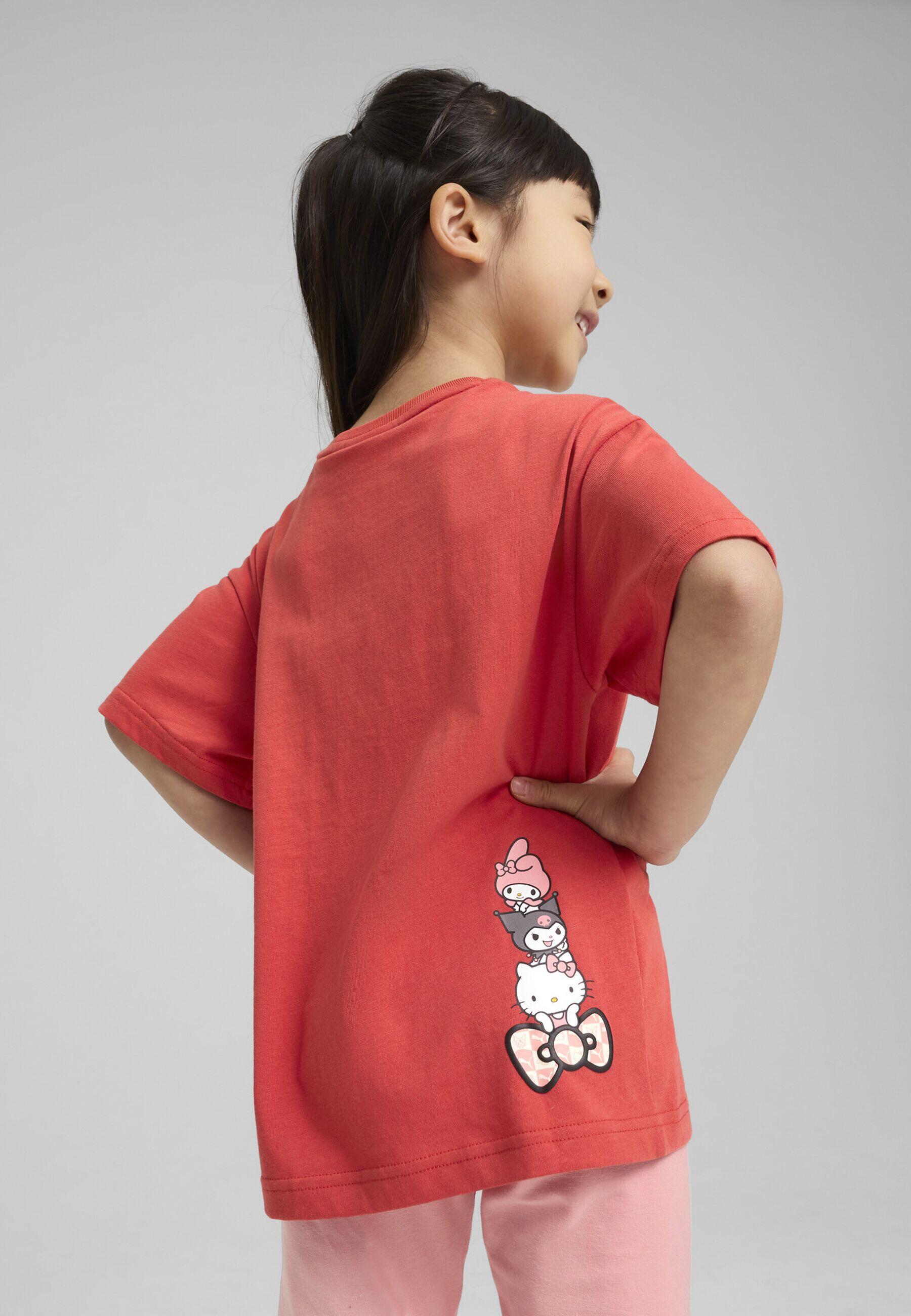 Dziecięca luźna koszulka PUMA x HELLO KITTY AND FRIENDS  z grafiką PUMA Red Fire 7/7