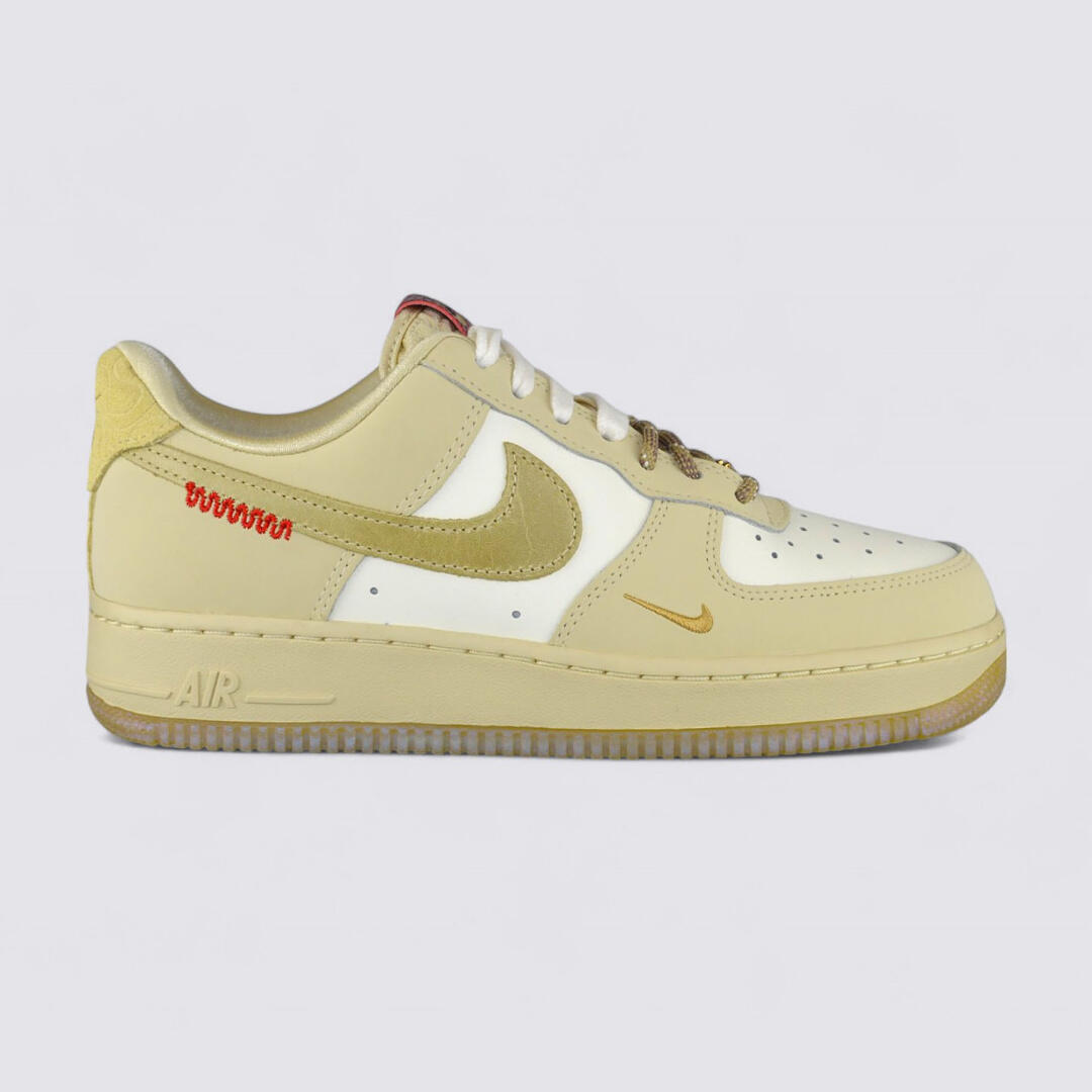 Nike Air Force 1 Low Year of the Snake (Donna) 2/5