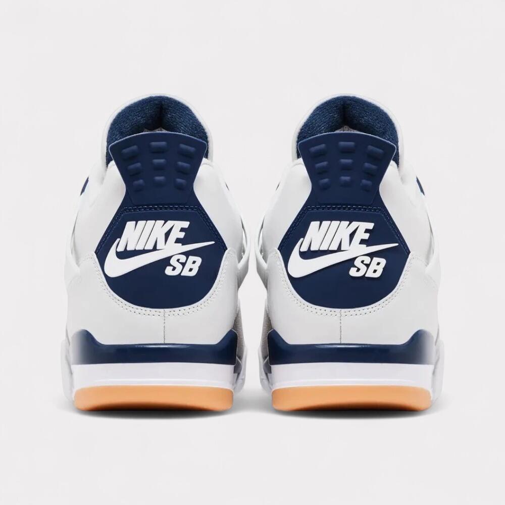 Jordan 4 Retro SB Navy 3/7