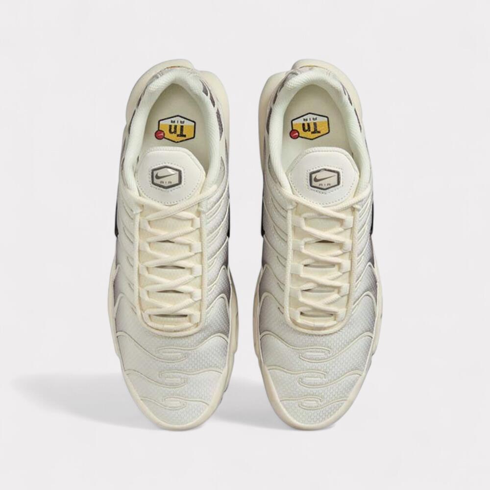Nike Air Max Plus - Light Orewood 5/5