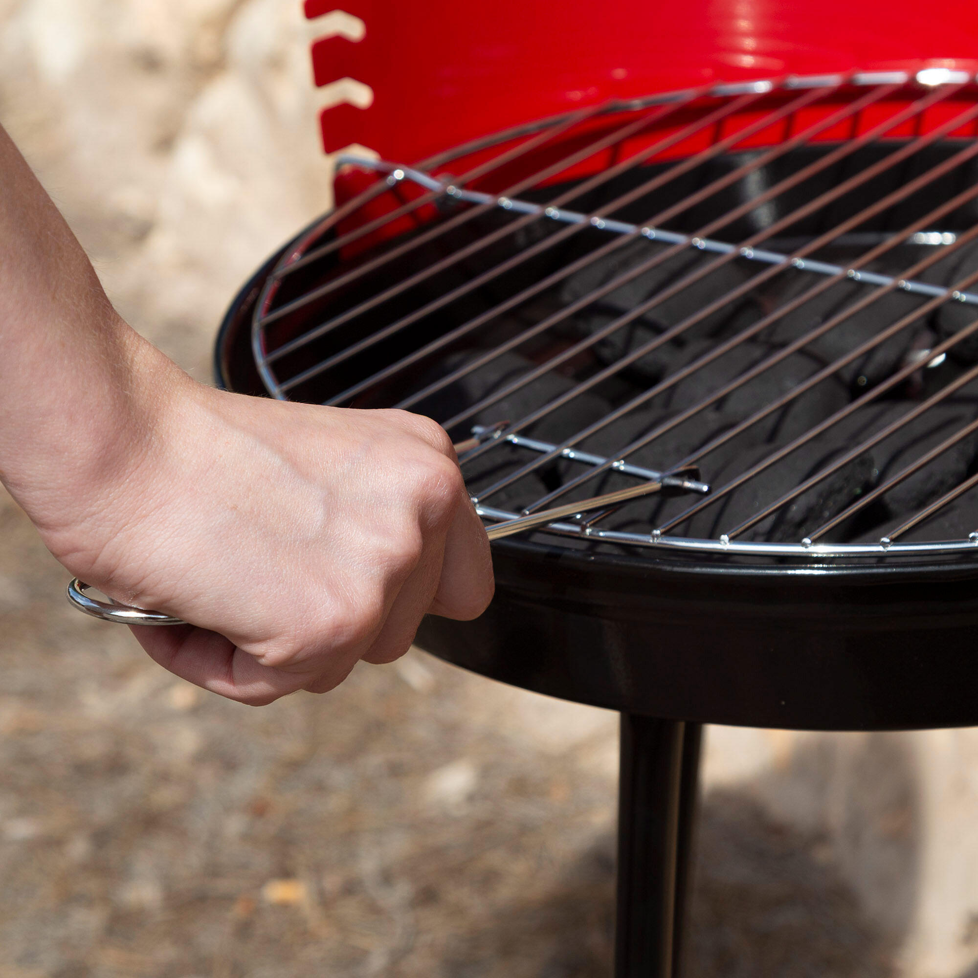 Barbecue rond au charbon de bois de Aktive 5/7