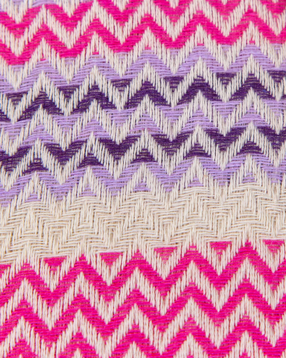 FOUTA EXTRA SUAVE ZIGZAG LILA 3/3