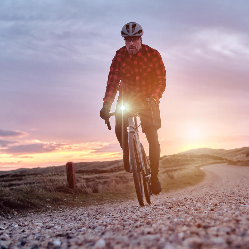 Sigma Eclairage velo usb arriere sur tige selle infinityflash noir ( autonomie 16h) homologue | 22.18 € - Culture Vélo