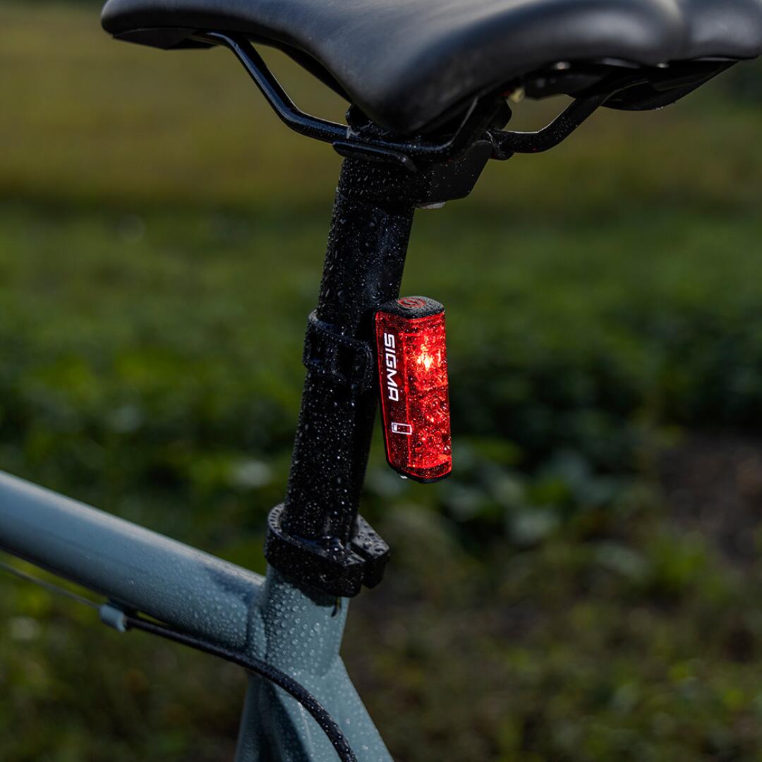 Sigma Blaze Flash USB Rear Light with Brake Light Function - Li-on 5/7