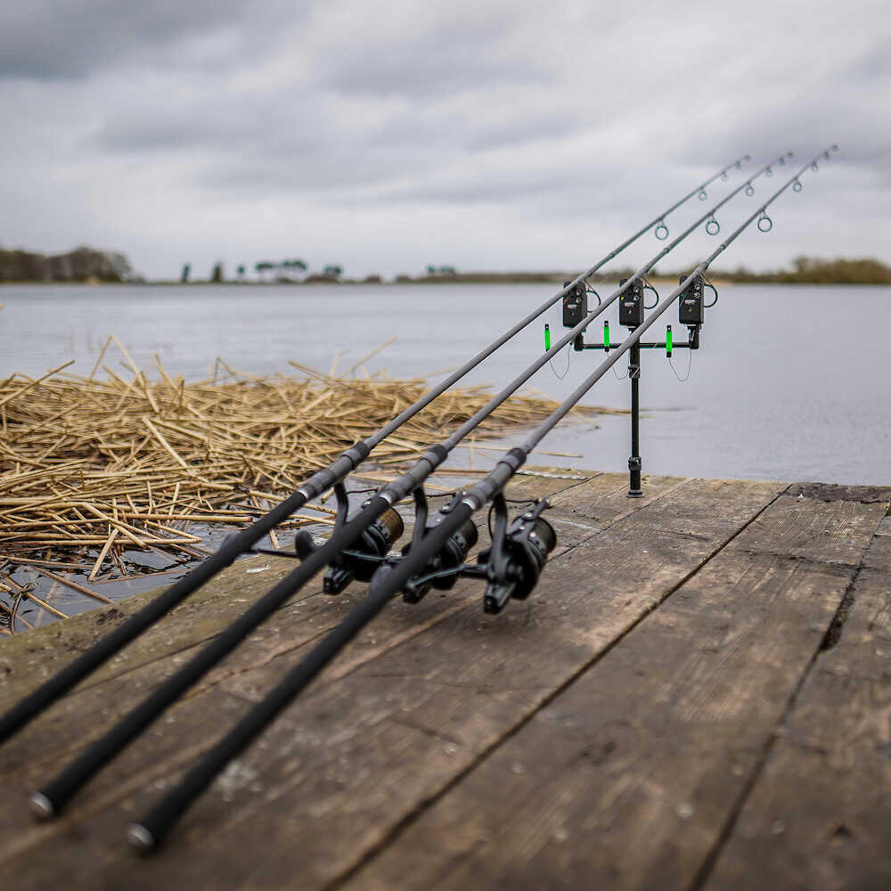 AVID CARP LOK DOWN 3 STANGEN FESTE BUZZ BAR 12 ZOLL 3/4