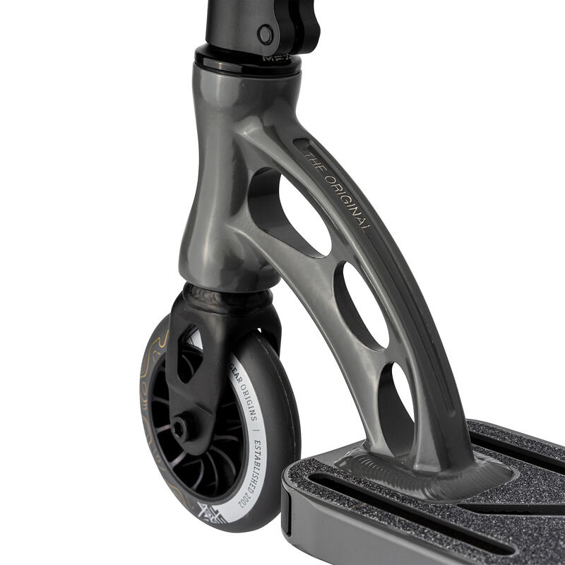 Trottinette Freestyle stunt MGP Madd Gear MGO Shredder gris - noir