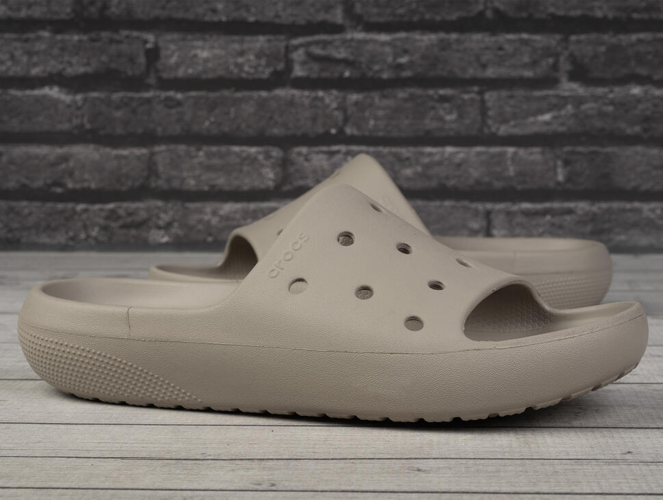 Klapki męskie basenowe Crocs CLASSIC SLIDE V2