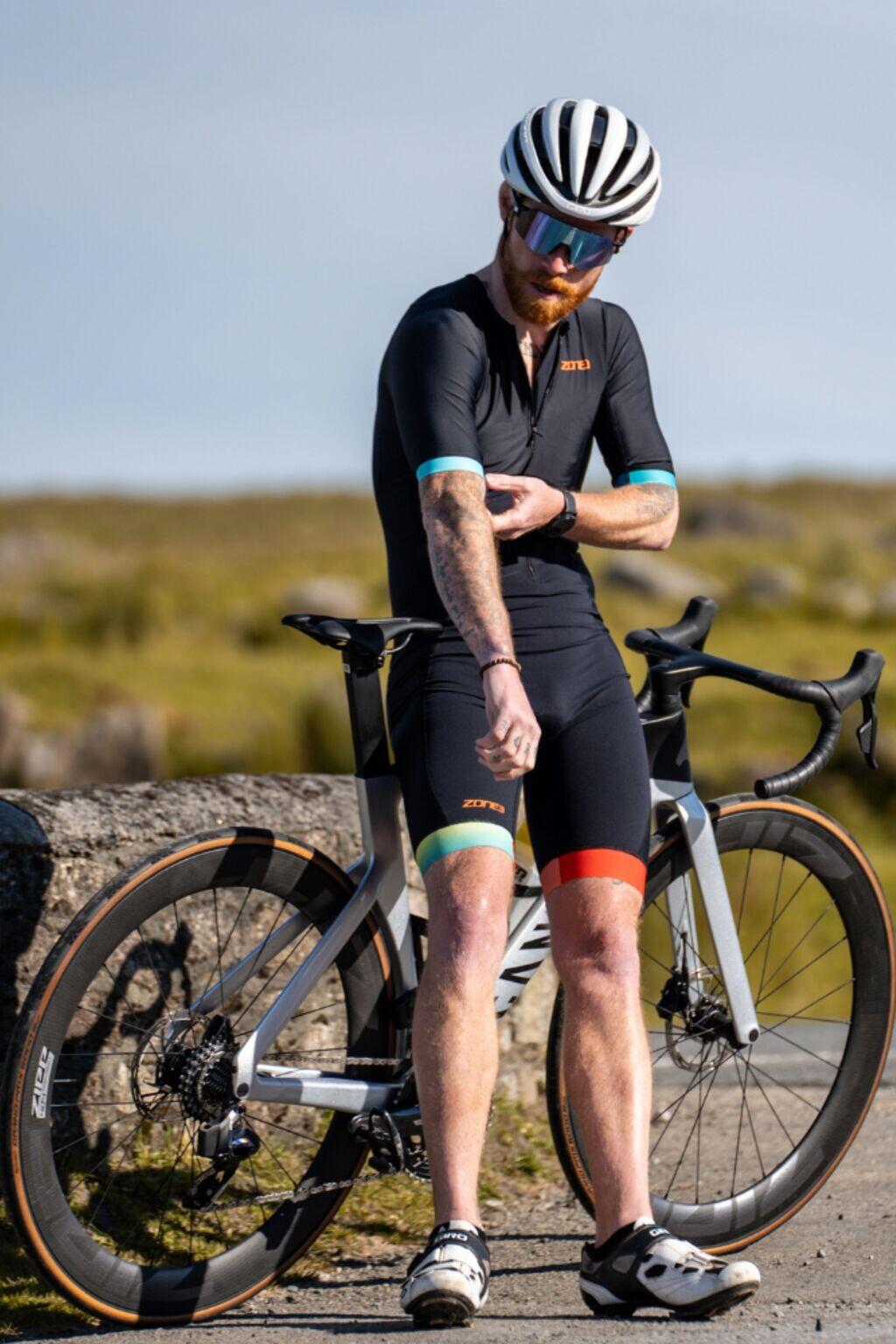 Trifonction Triathlon Men's Zone3 Activate+ Shortsleeve Trisuit 4/7