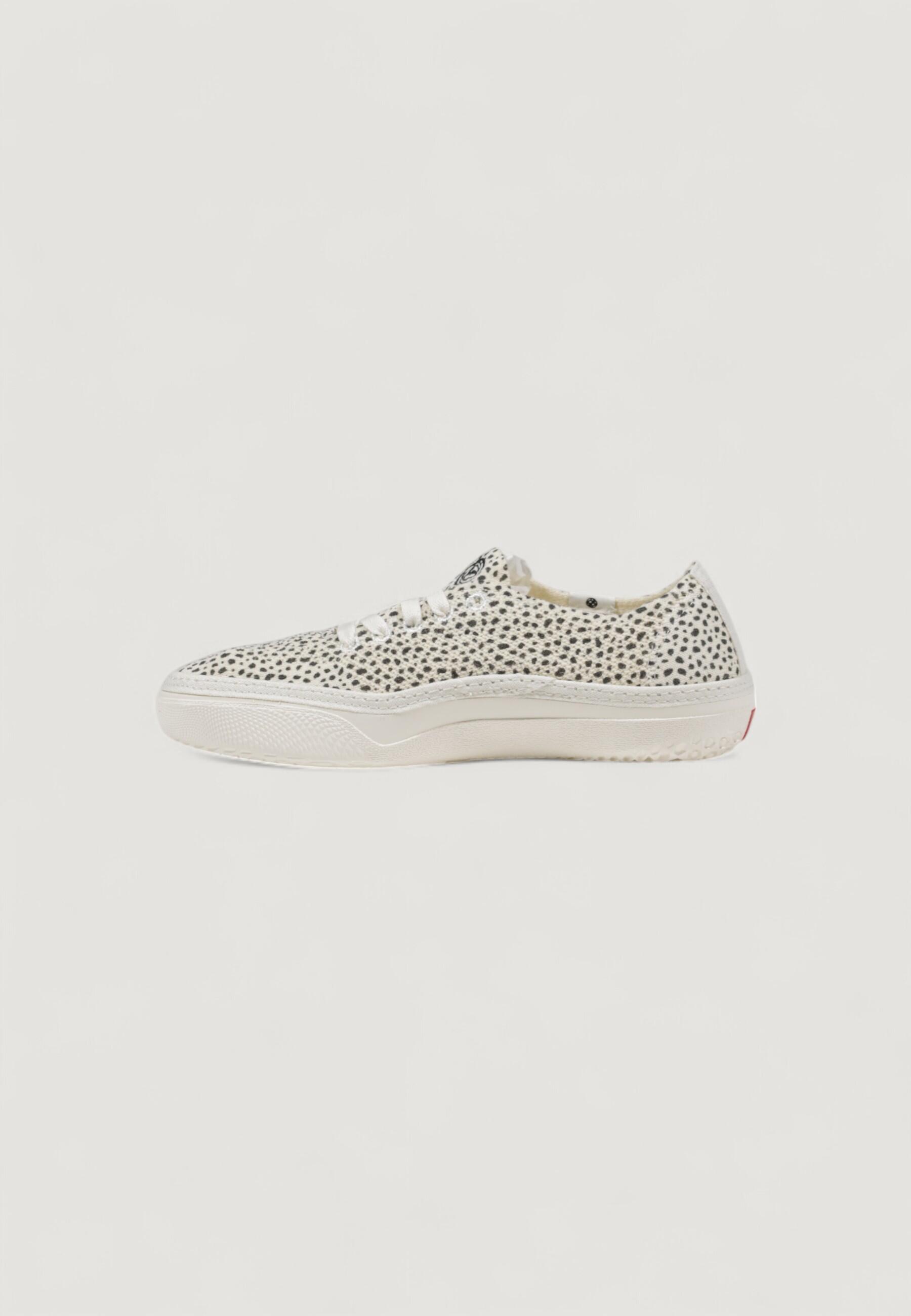 baskets UA Circle Vee FEMME NOIR 3/5
