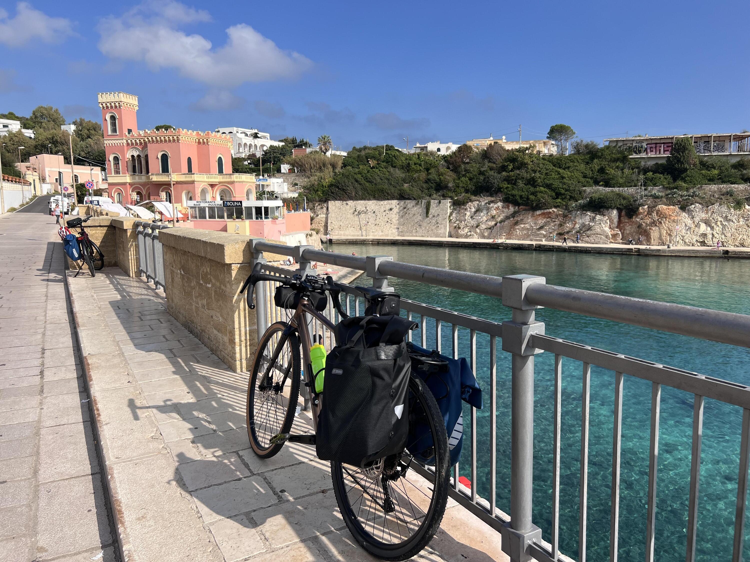 DECATHLON TRAVEL picture