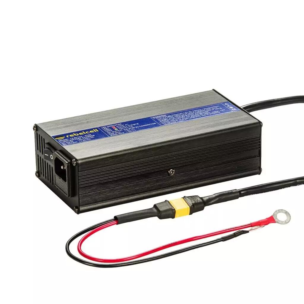 Rebelcell 12.6Volt 10A Lithium acculader 3/6