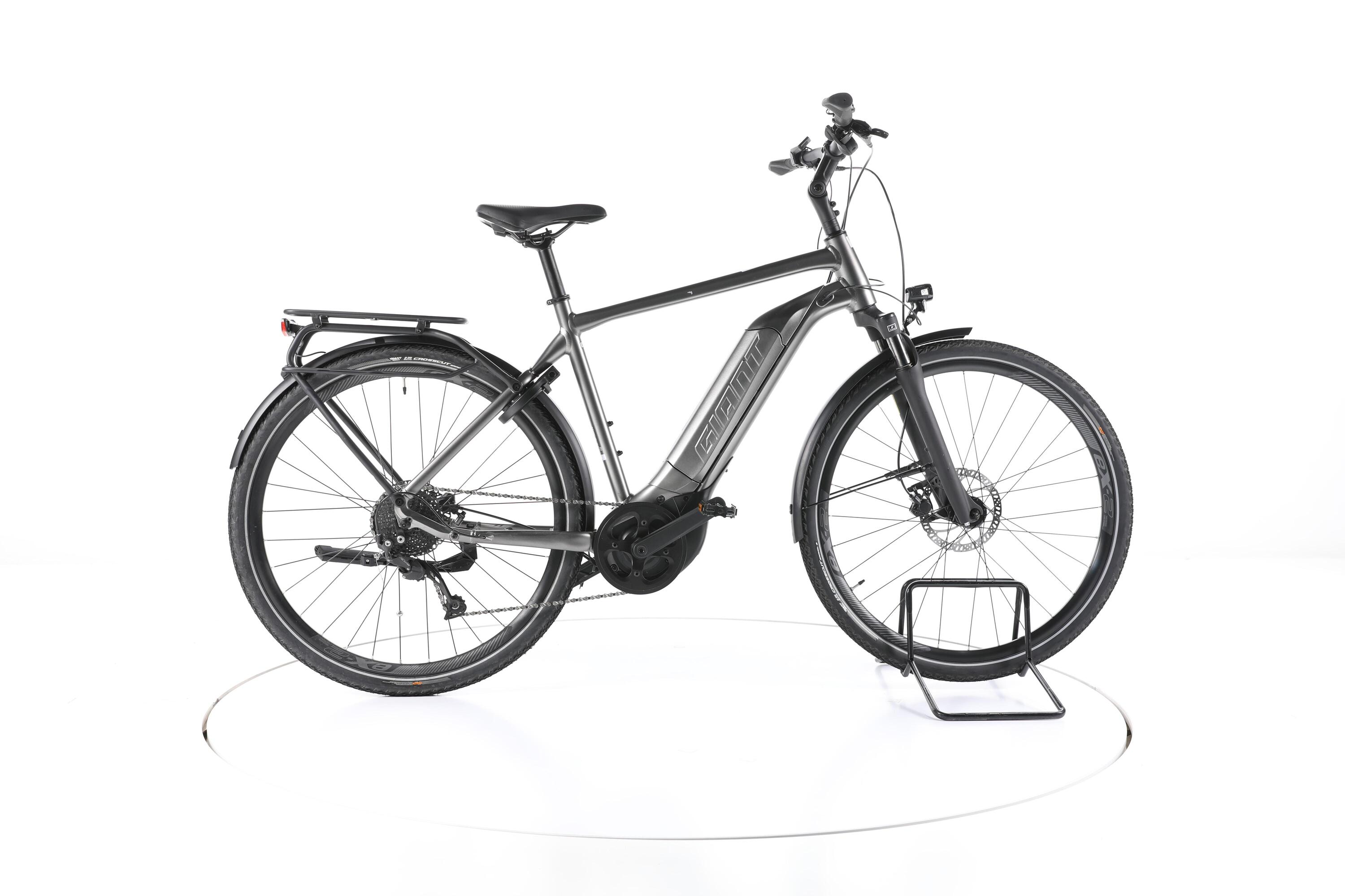GIANT Tweedehands - Giant Explore E+ 3 DD Trekking E-Bike 2023 - Goed