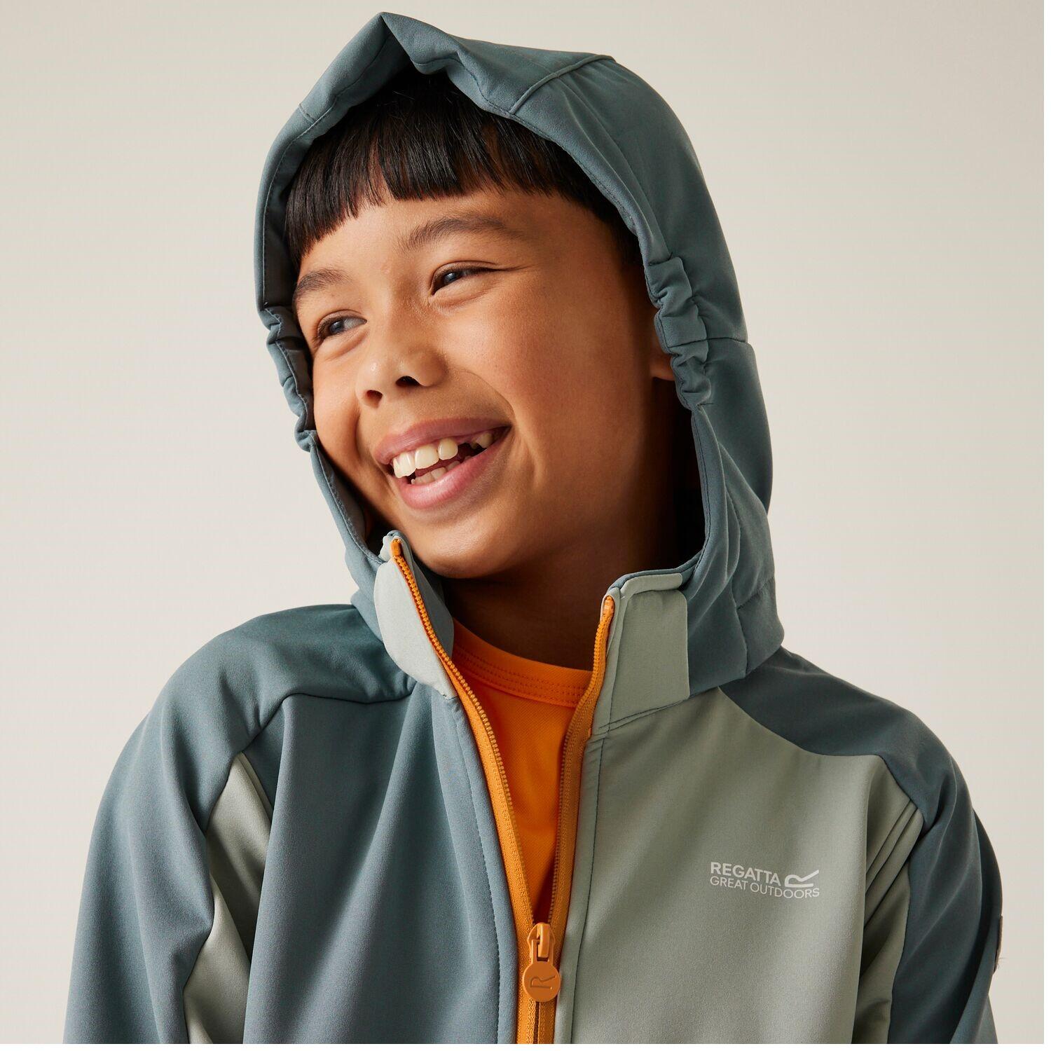 Regatta Acidity VIII Softshelljacke für Kinder mit Kapuze 6/7
