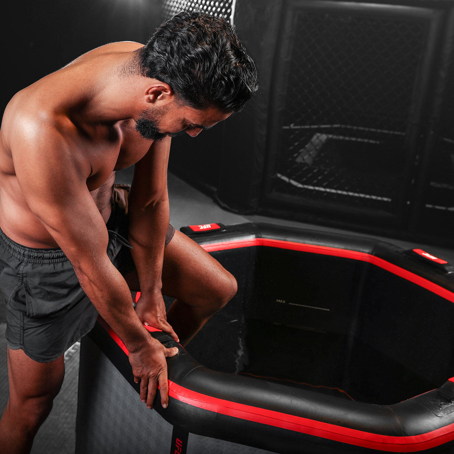 Banheira ICEBATH NETSPA UFC OCTÓGONO: Terapia a frio - 130x90cm 3/8