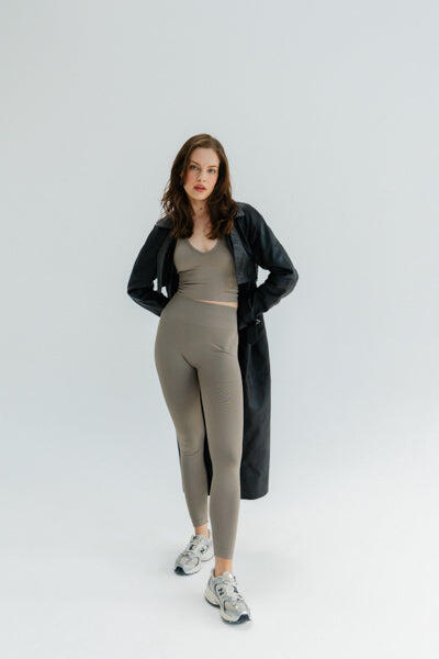 Legginsy modelujące do jogi Moonholi Malibu Evenings z wysokim stanem 2/6