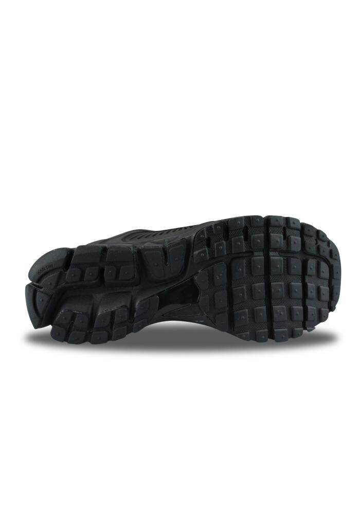 Chaussures  Vomero 5 Triple Black 4/5