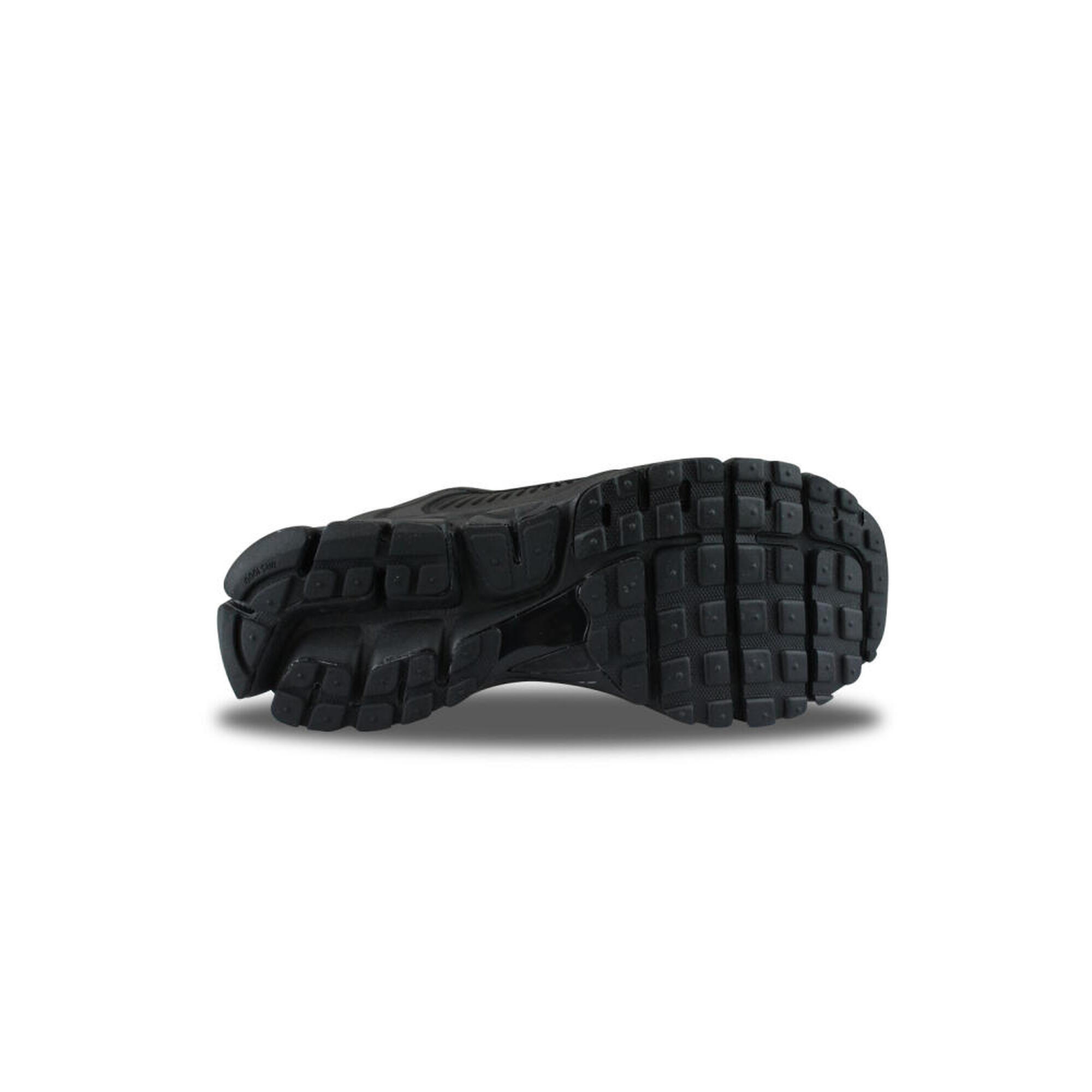 Vomero 5 Triple Black
