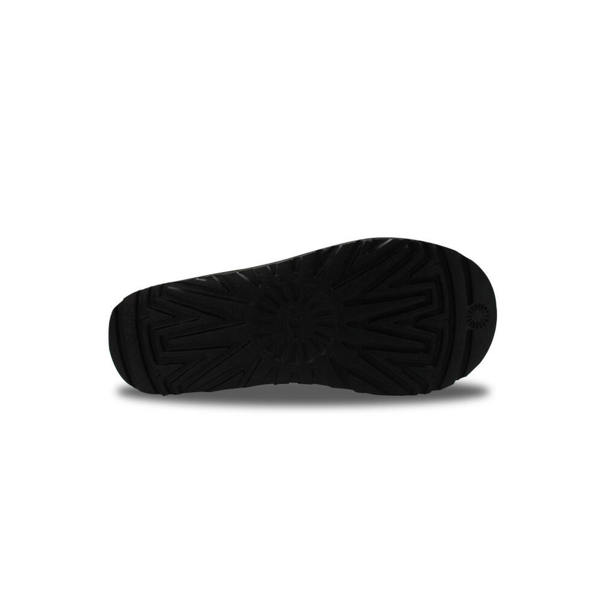 Tasman Slipper Black