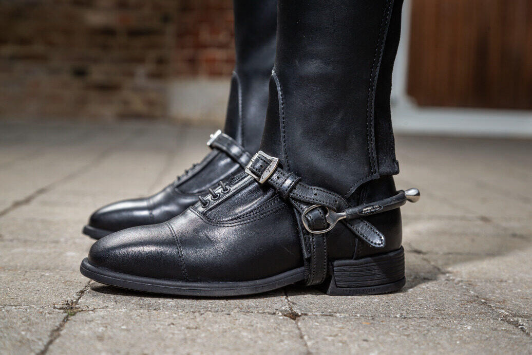 Dy'on Leather Spurs Straps Zwart 2/5