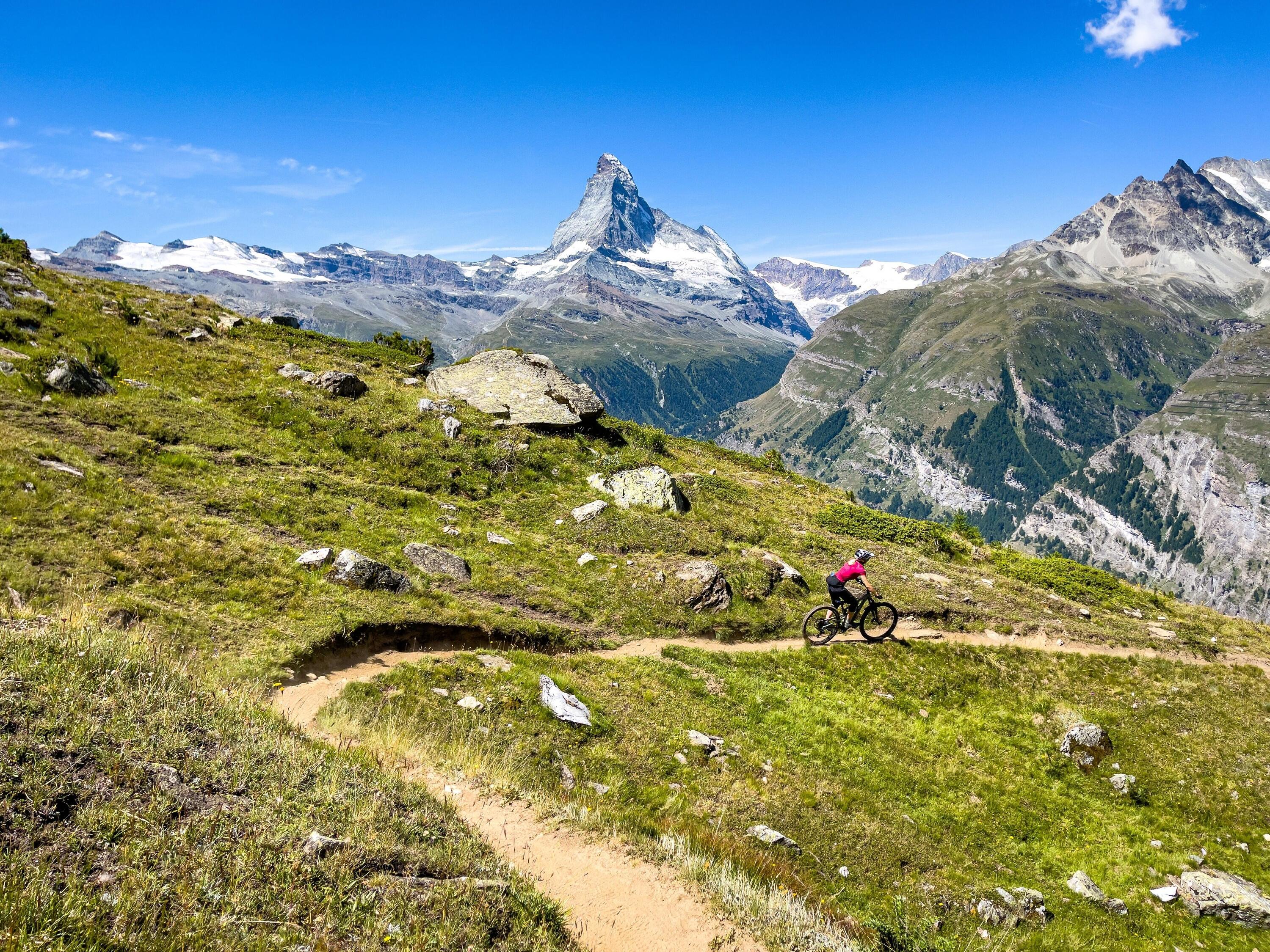 DECATHLON TRAVEL Mountainbike avontuur in de Zwitserse Alpen