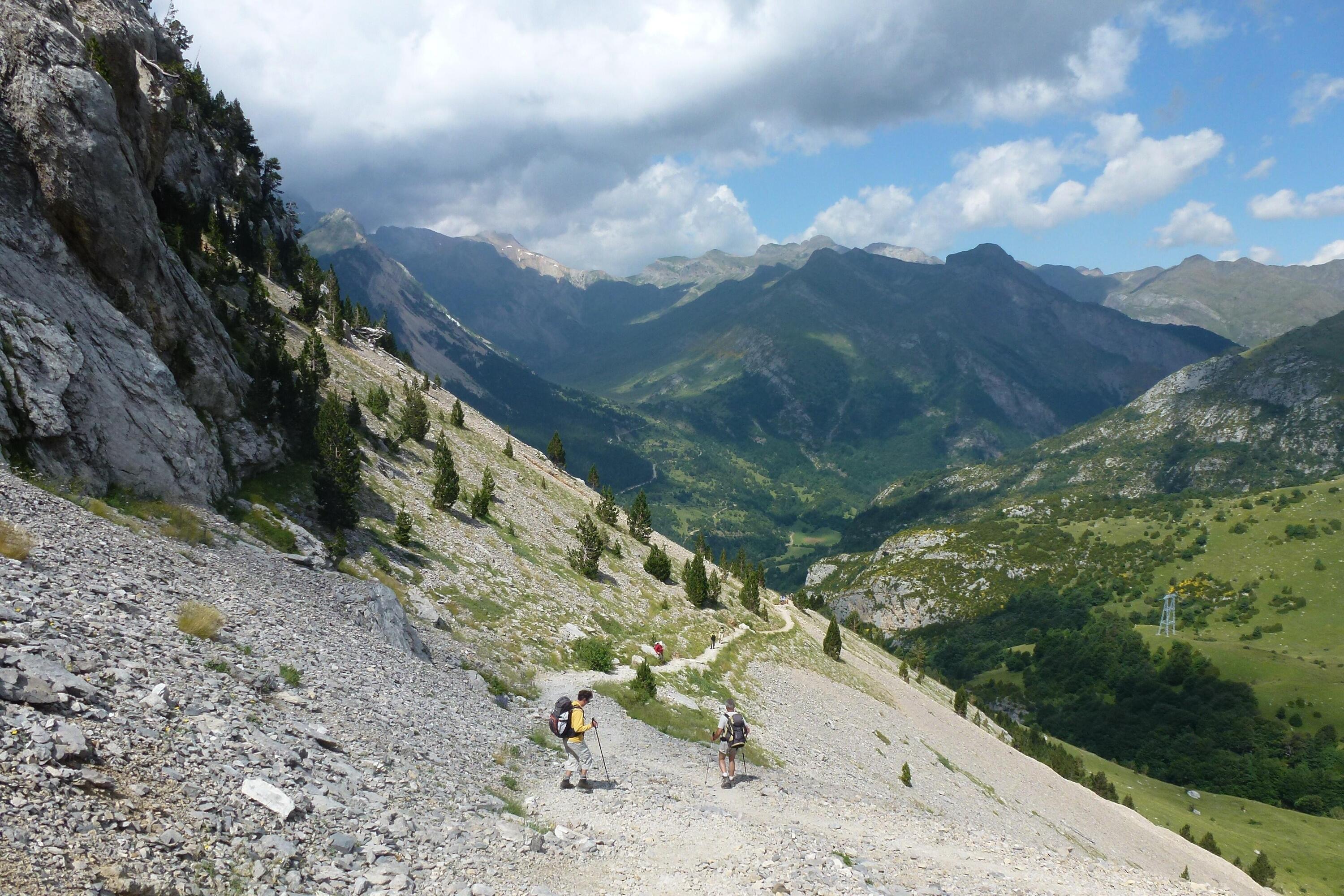 DECATHLON TRAVEL picture