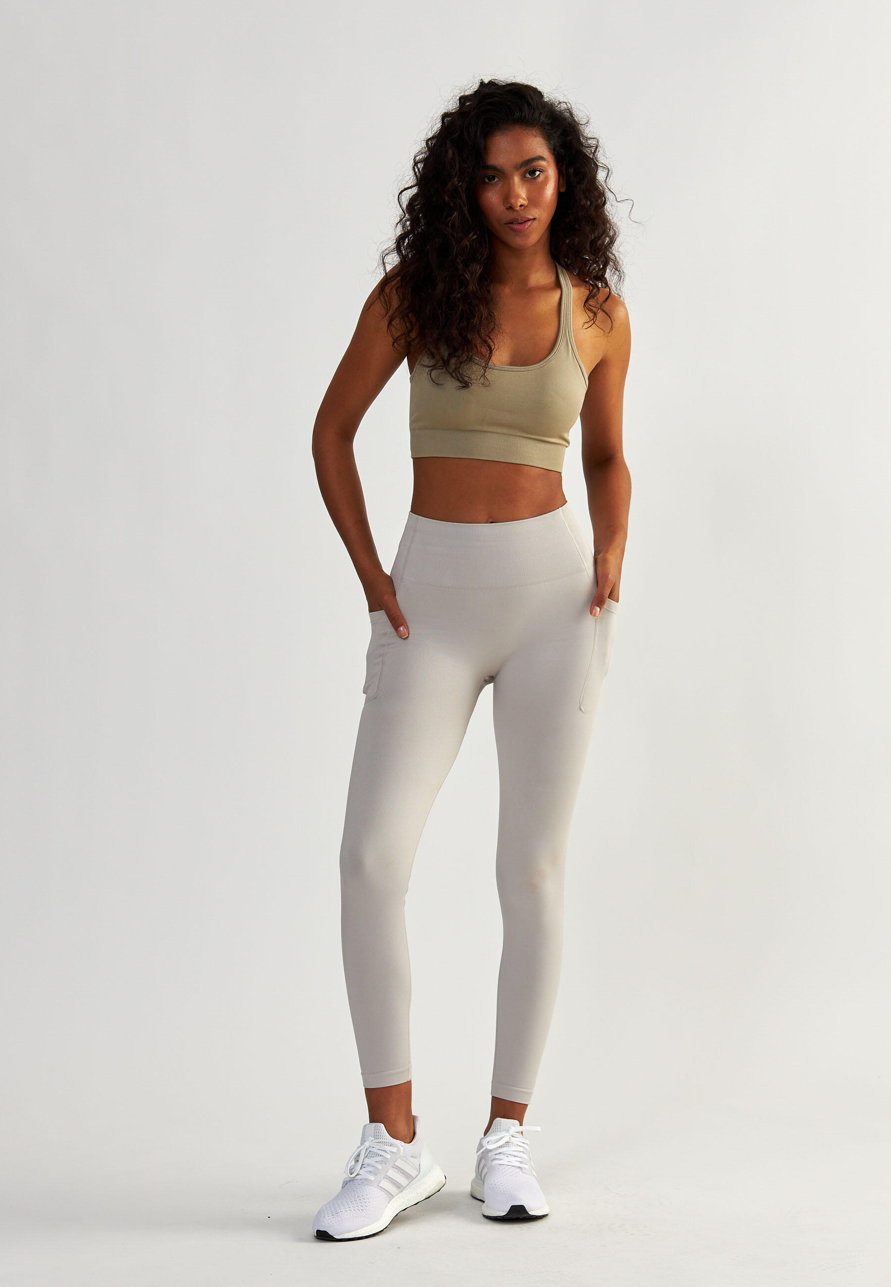 Legginsy fitness damskie Beshaped Lift Me Up z kieszeniami 4/8