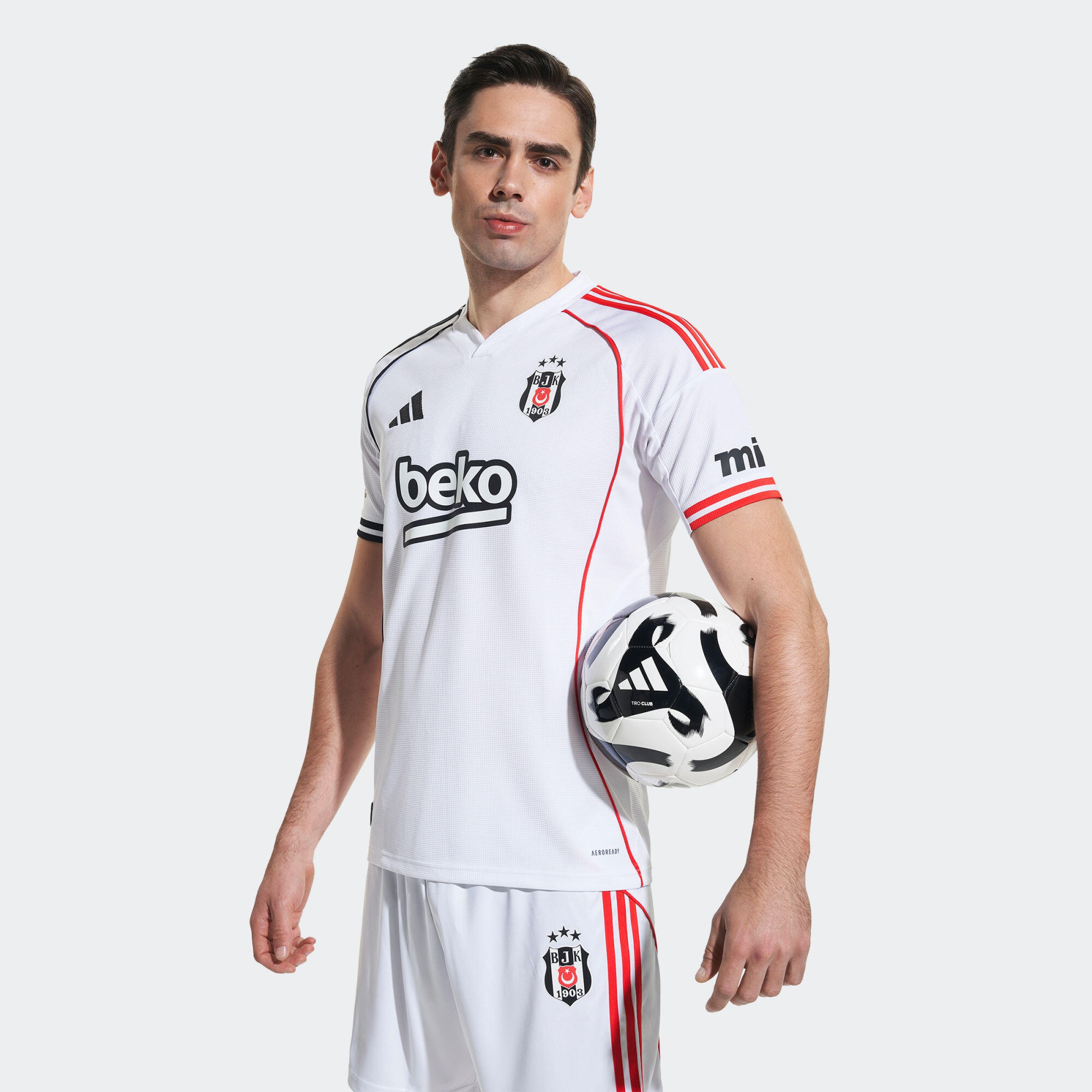 ADIDAS Domácí dres Beşiktaş JK 25/26