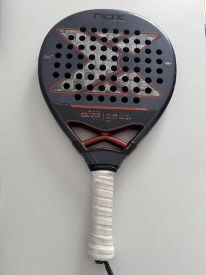 Raquette de Padel Nox AT10 18K 2025