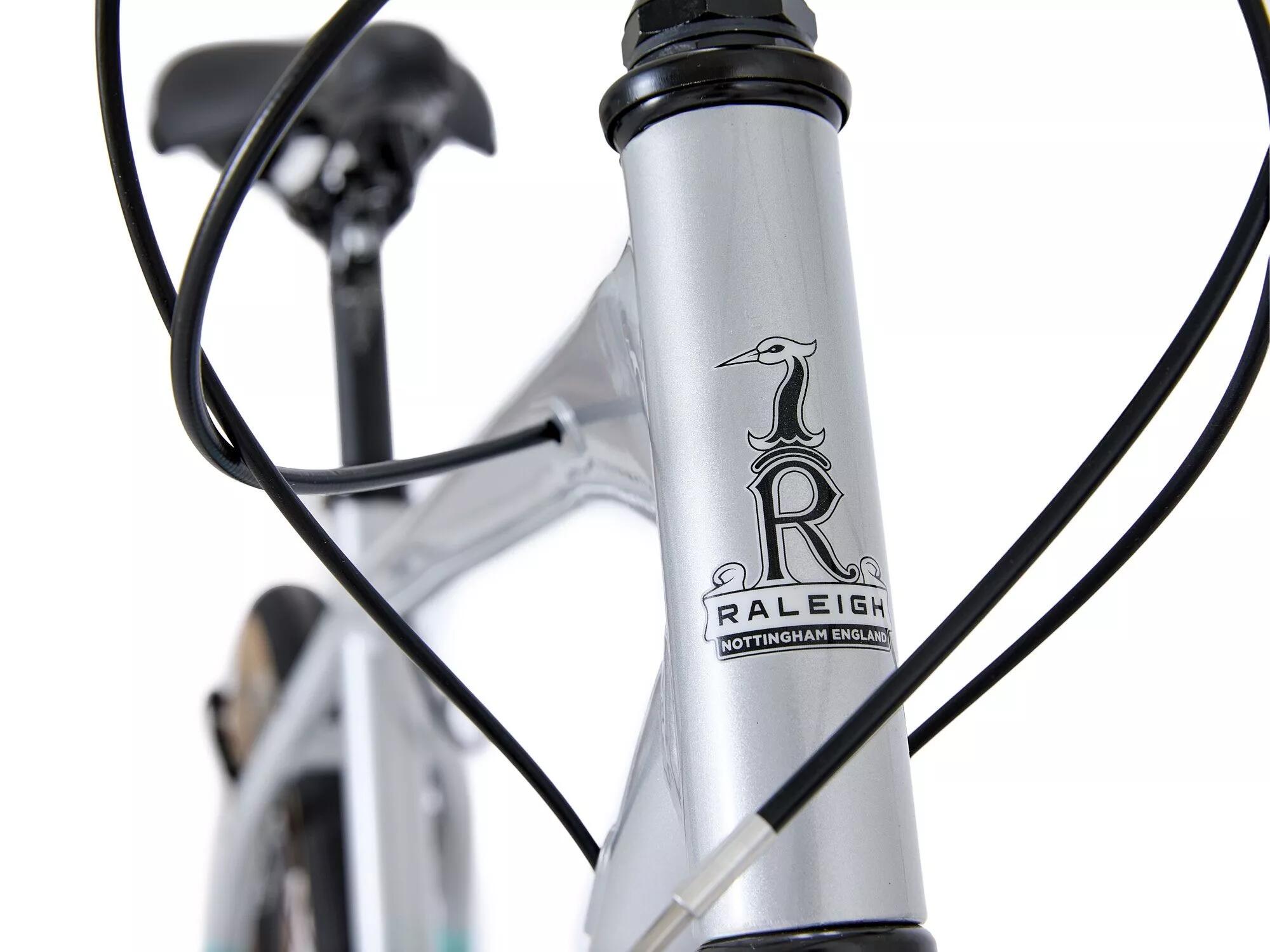 Raleigh Strada - Cross Bar - Hybrid Bike - 2025 5/5