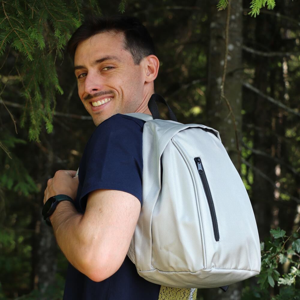 DIEZZ DAY PACK MINI 8L GRIS CLAIR 3/5