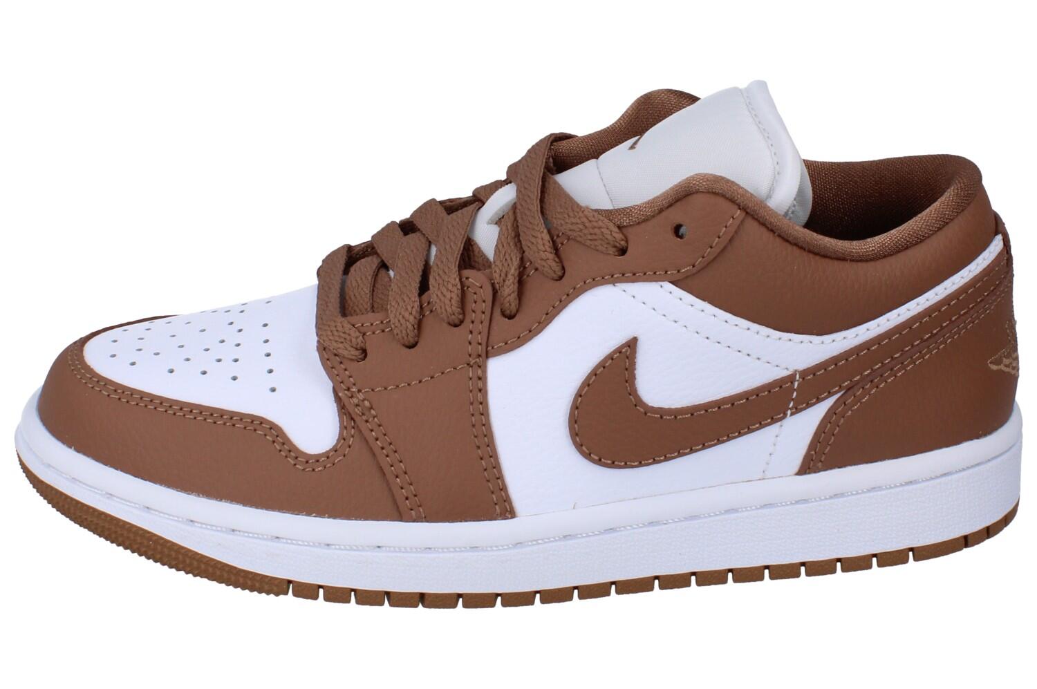 Nike Womens Air Jordan 1 Low Trainers 6/6