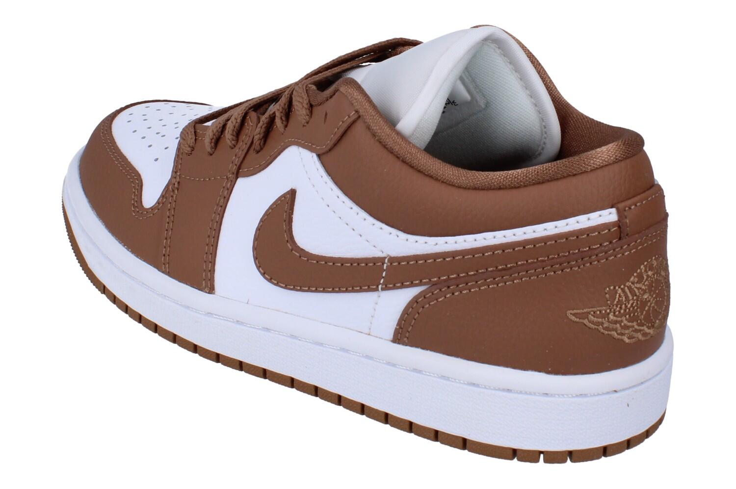 Nike Womens Air Jordan 1 Low Trainers 2/6