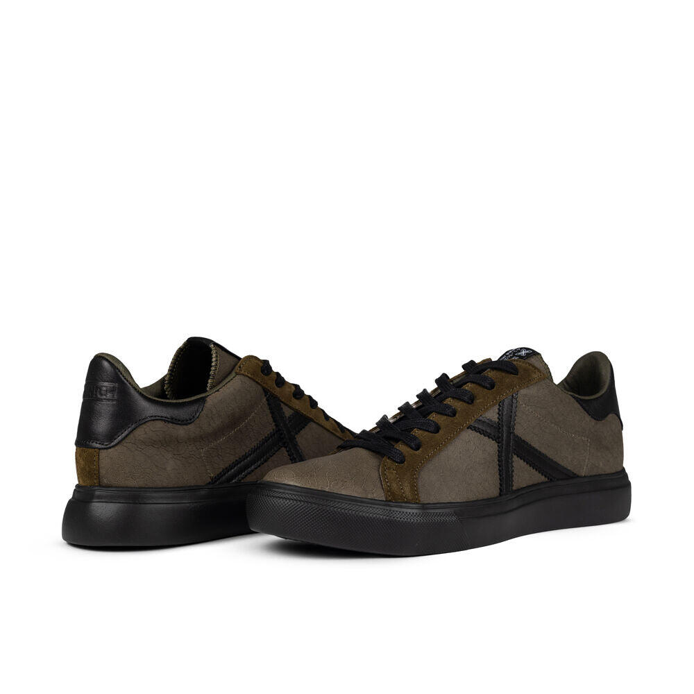 Zapatillas de la marca Munich Rete 101 para hombre en color marron